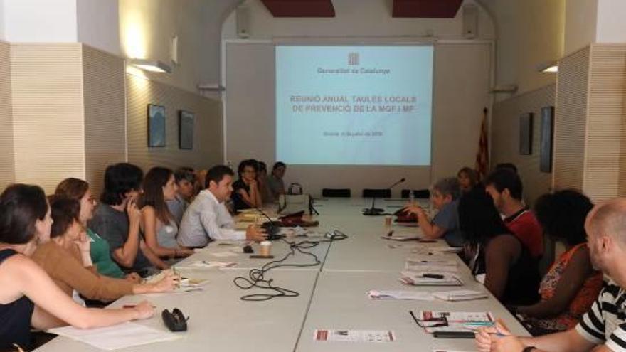 Els familiars de 85  nenes de Girona signen el compromís de no mutilació el 2017