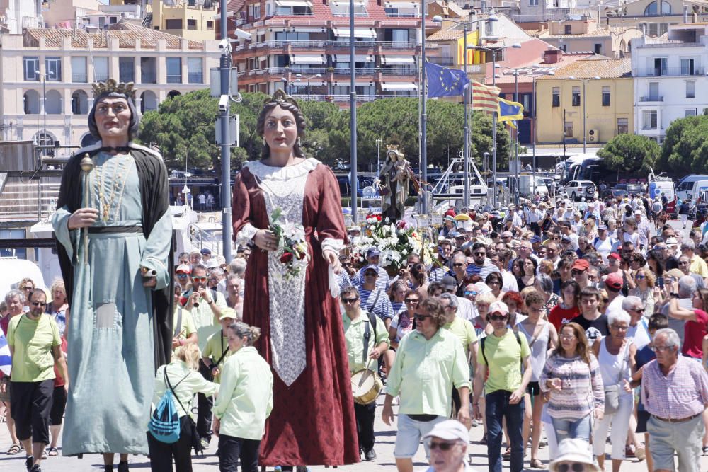 Processó marinera en honor a la Verge del Carme a Palamós