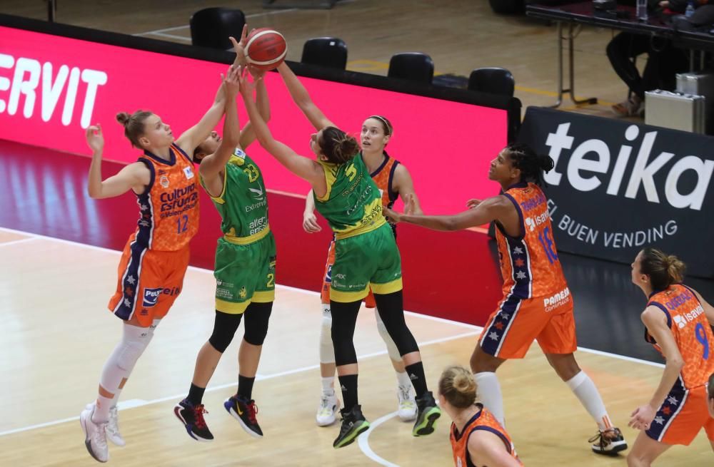 Valencia Basket Femenino - Alter Enersun Al-Qázeres