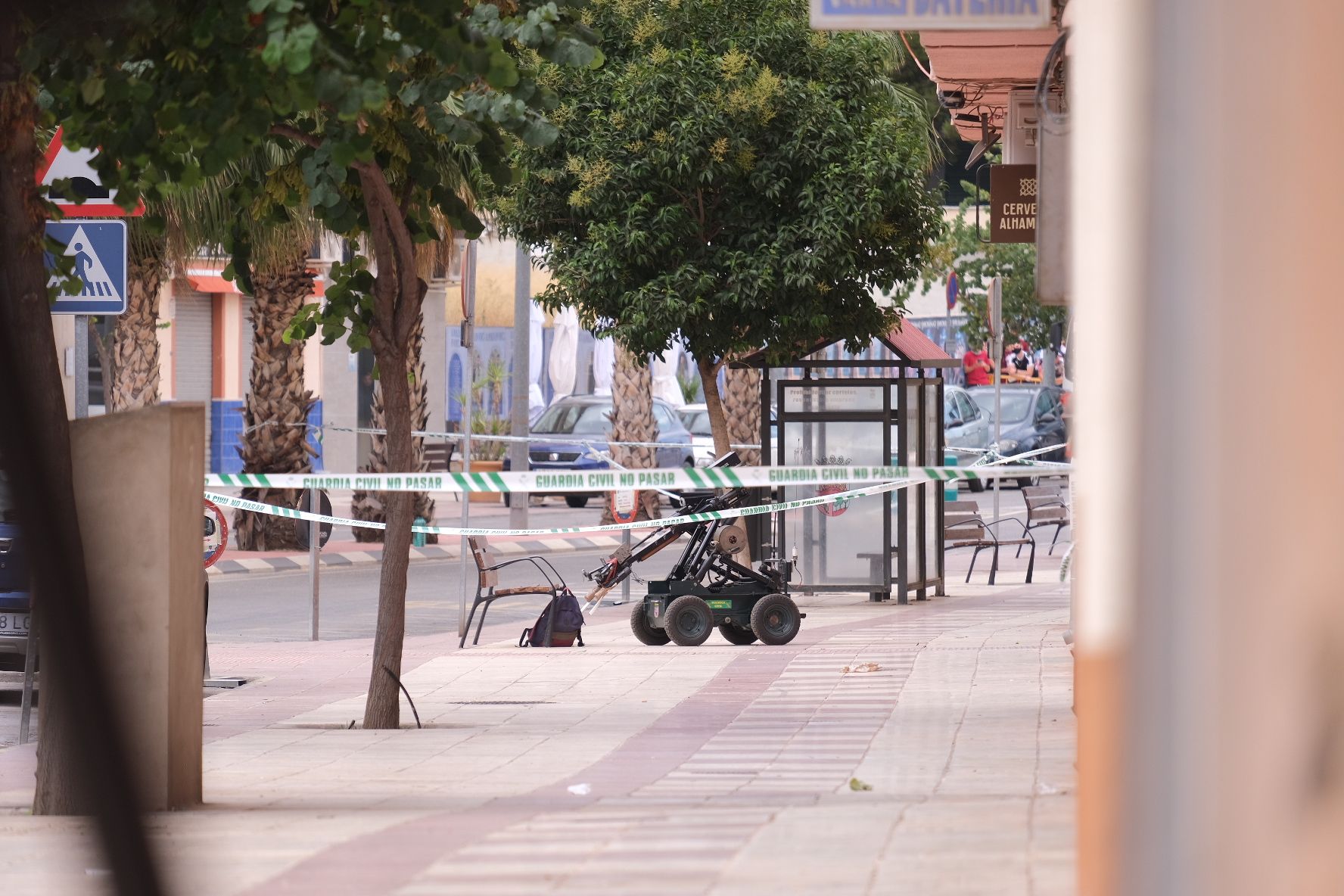 La Guardia Civil explosiona la mochila sospechosa en Sax y descarta la presencia de una bomba