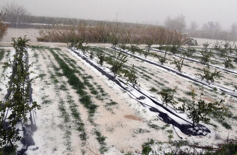 La Ribera cubierta de granizo