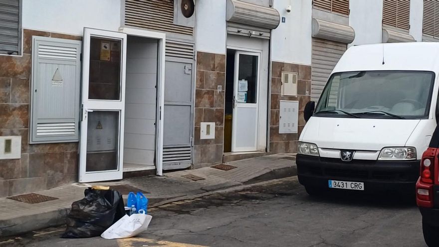 Apuñalamiento en el asalto a un restaurante en Tenerife: una de las víctimas pudo salir a pedir ayuda a los vecinos