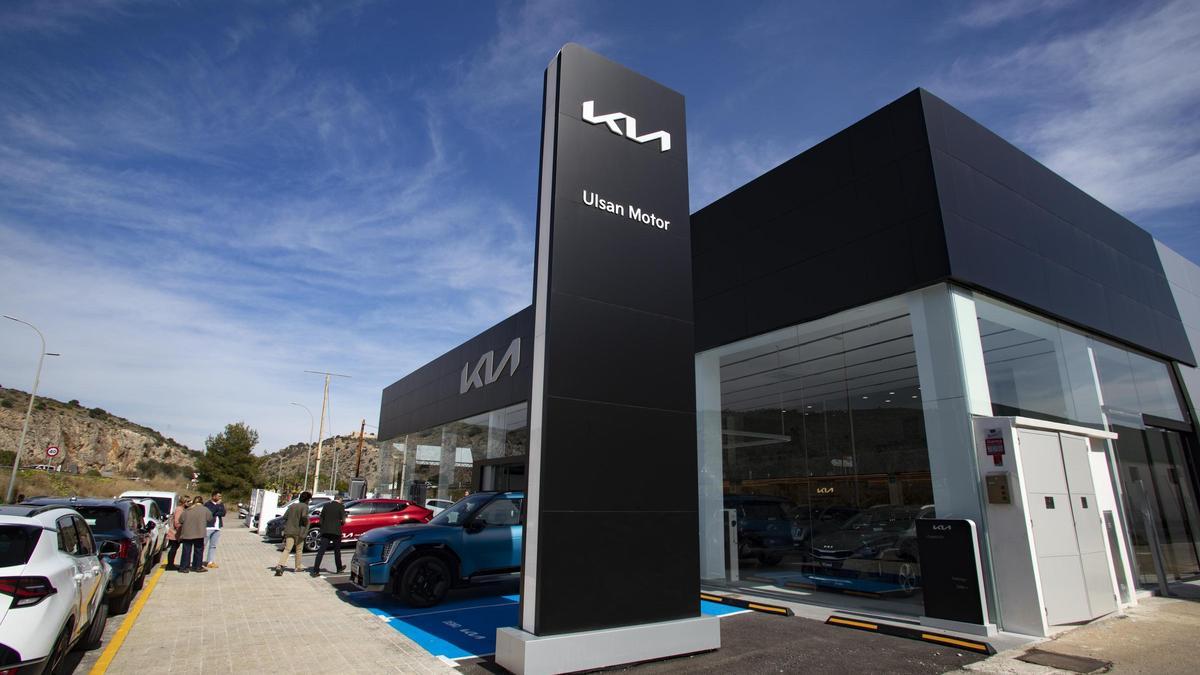 Ulsan Kia Motor inaugura su nuevo concesionario en Gandia