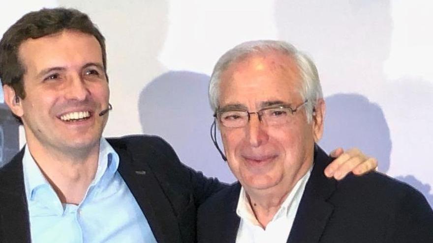 Pablo Casado, junto a Juan José Imbroda.