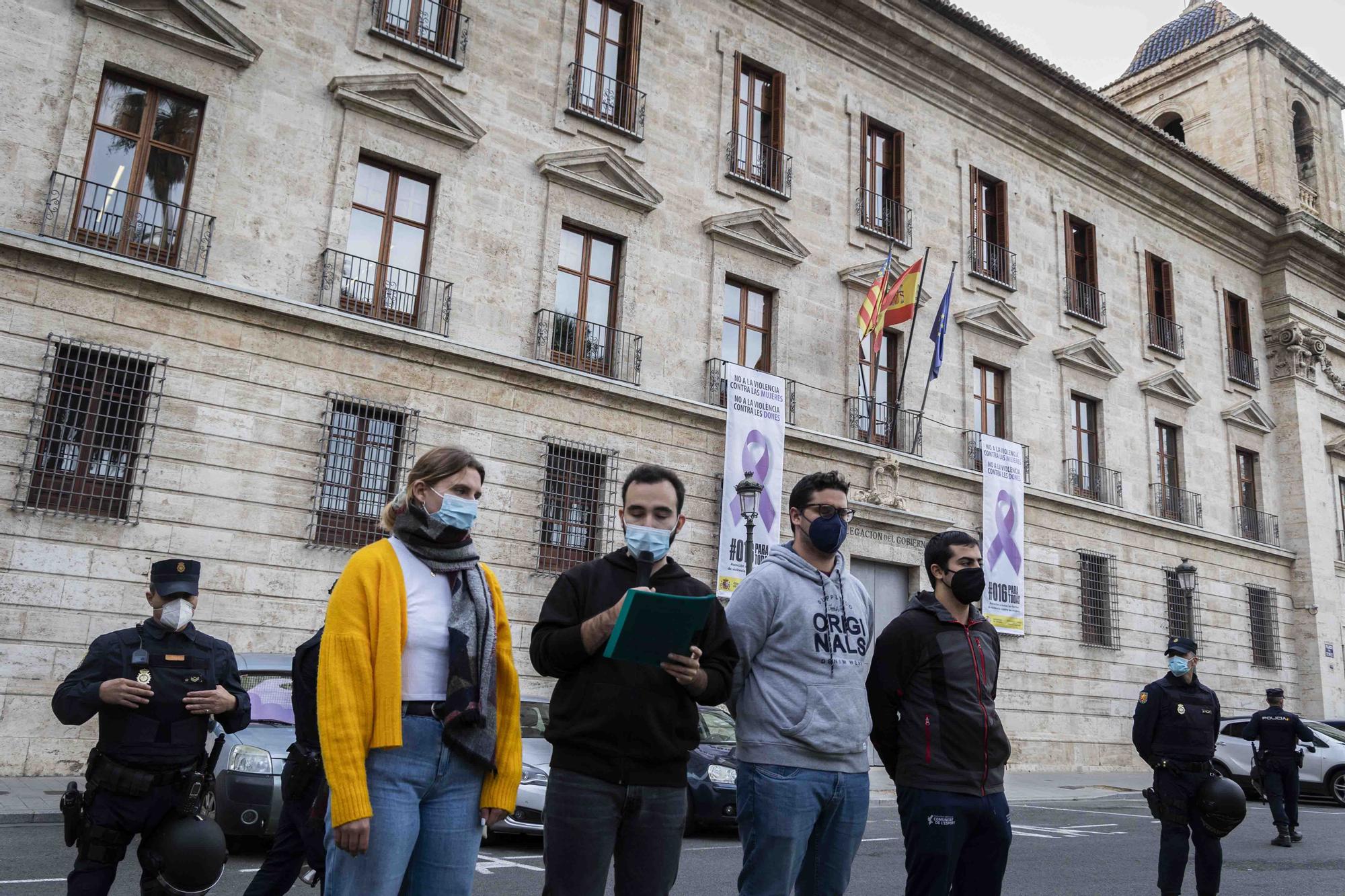 Los universitarios se manifiestan contra la "ley Castells"