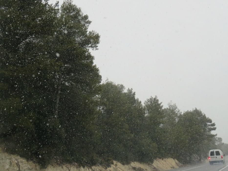 Imágenes tomadas desde la carretera que une Banyeres de Mariola con Onil