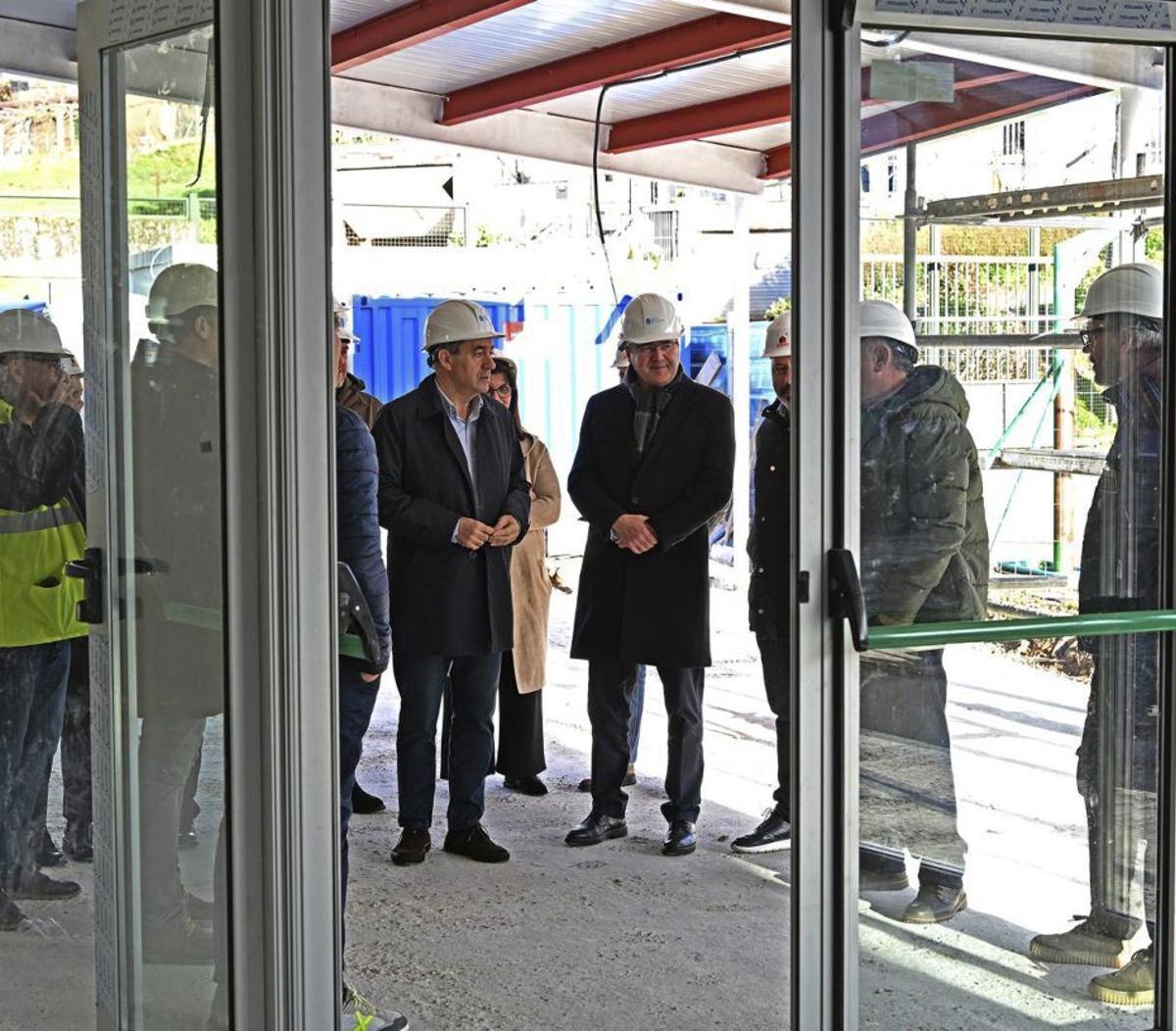 Román Rodríguez, visitando los avances de las instalaciones. | FDV