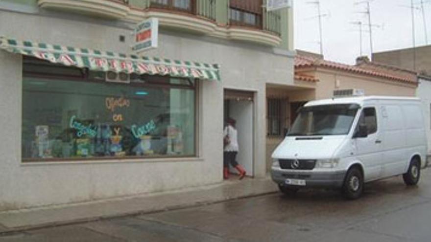 Un herido se tira de un coche para escaparse