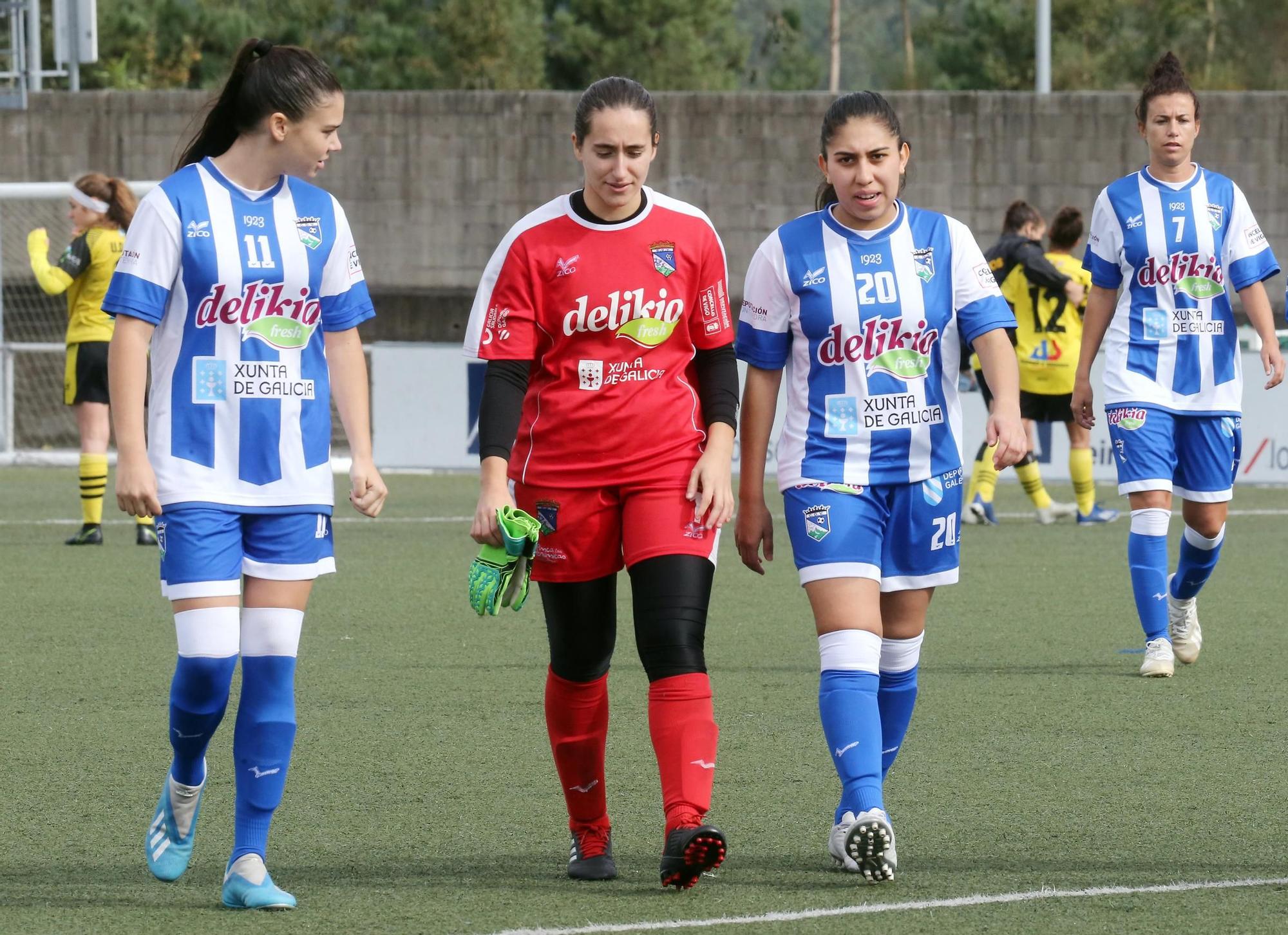 El Mos se estrenó con una abultada victoria en categoría nacional femenina ante el Valladares. Marta G. Brea