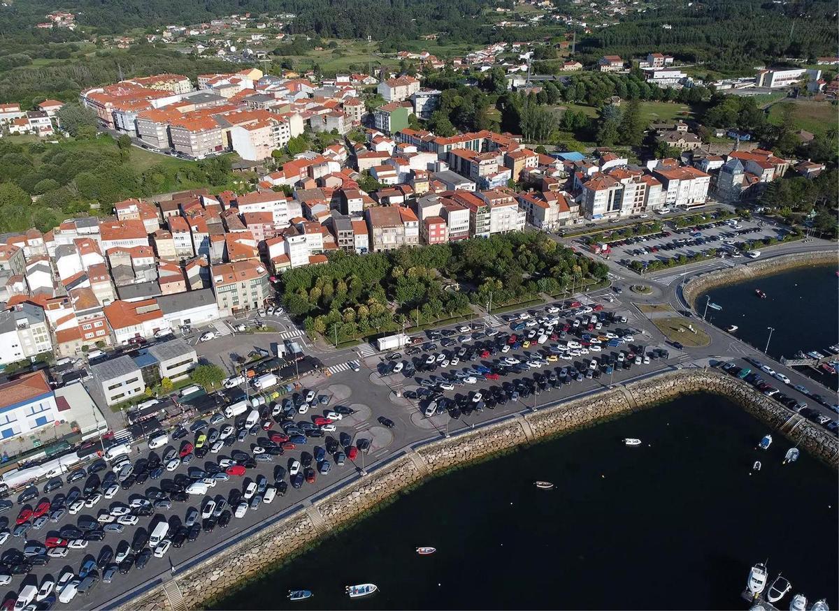Imagen aérea del centro urbano de A Pobra.