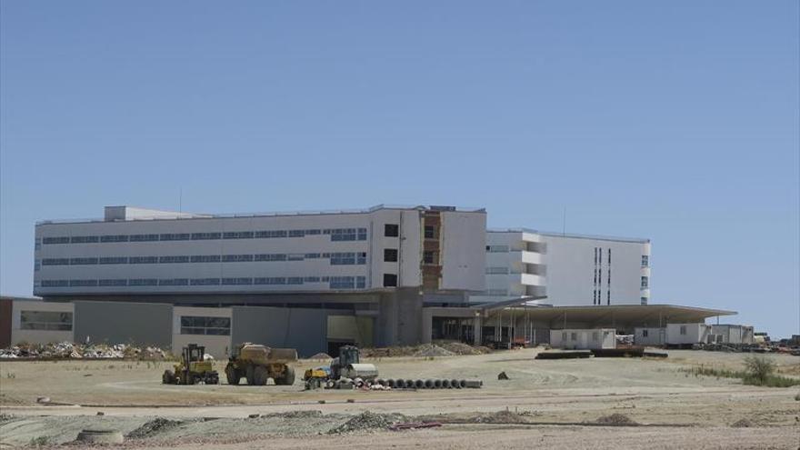 Las obras del nuevo hospital de Cáceres acabarán en el mes de agosto