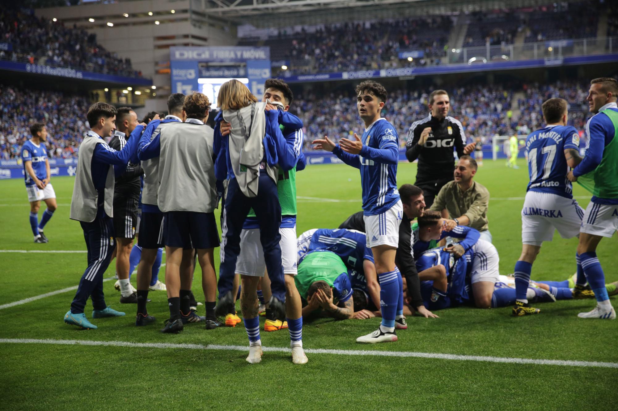 El partido del Oviedo ante el Ibiza, en imágenes