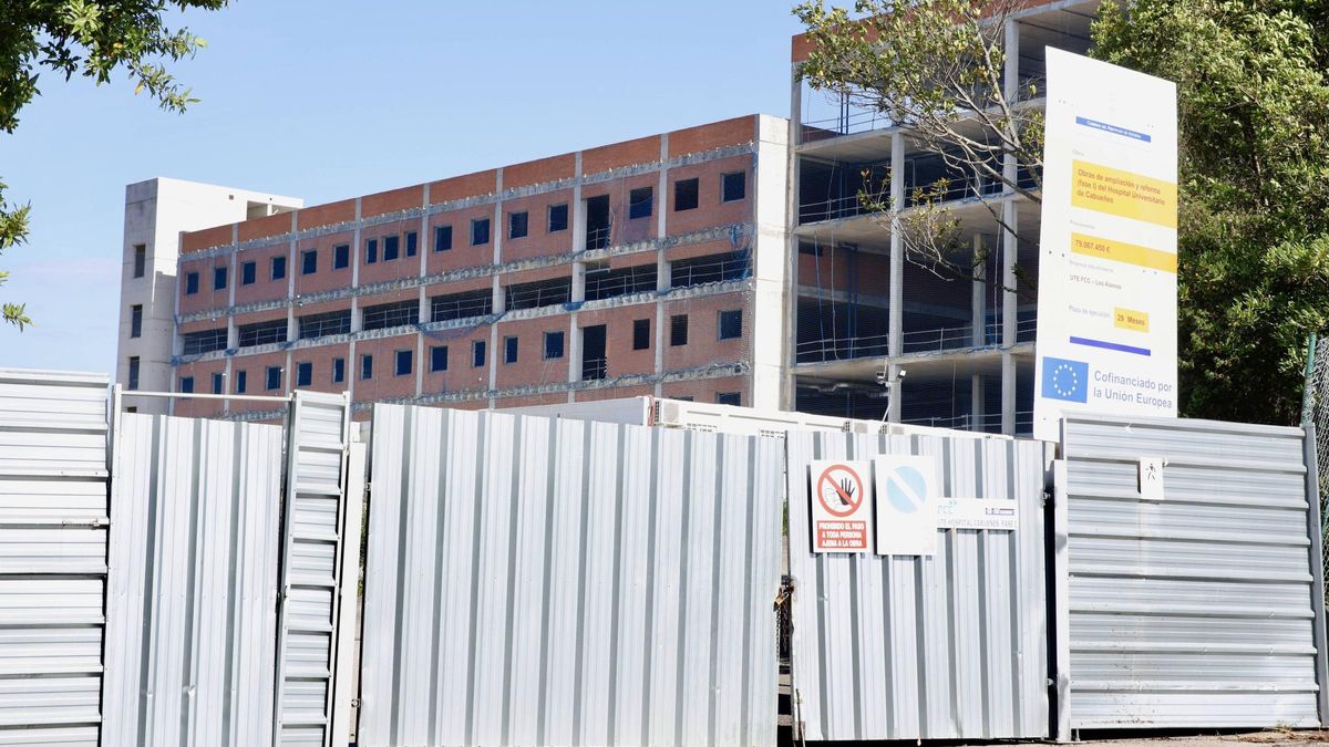Estado del acceso a las obras de ampliación del Hospital de Cabueñes.