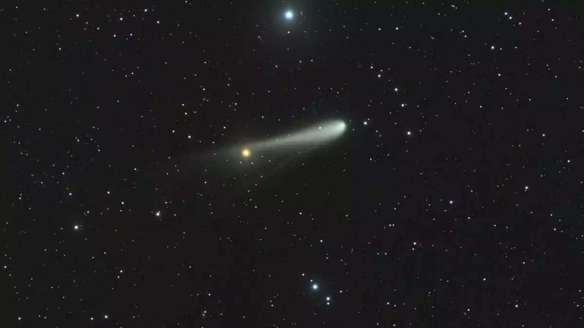 El cometa del siglo: la hora y los cuatro lugares perfectos de Barcelona para verlo
