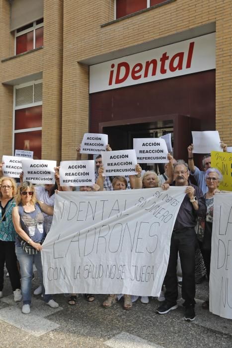 Concentració de protesta idental