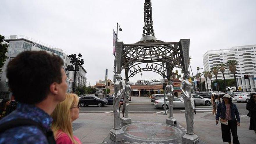 Roban la estatua de Marilyn Monroe del Paseo de la Fama de Hollywood