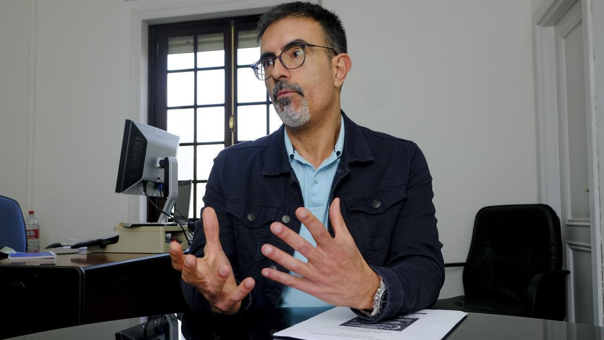 José Cabrera Pérez, psicólogo clínico y director técnico del Teléfono de la Esperanza de Canarias.