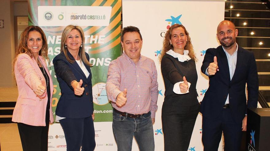 Anna Chiva, directora All in One Castelló de CaixaBank; Olga García, directora territorial de CaixaBank en la Comunitat Valenciana y Región de Murcia; Juanma Medina, director de Marató bp Castelló y 10K FACSA Castelló; Beatriz Alventosa, directora comercial red norte de CaixaBank en la Comunitat Valenciana y Juan Antonio Pons, director de Área de CaixaBank en Castellón Sur.