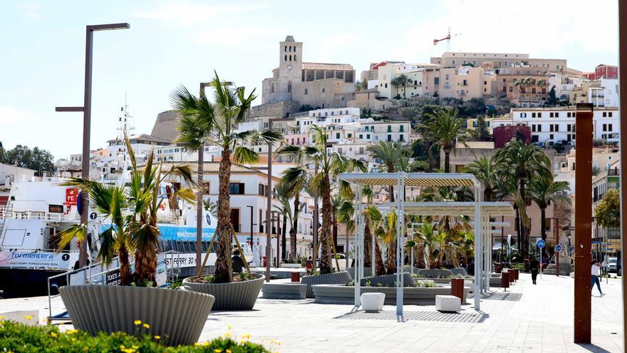 Mejoras en un muelle del puerto de Ibiza