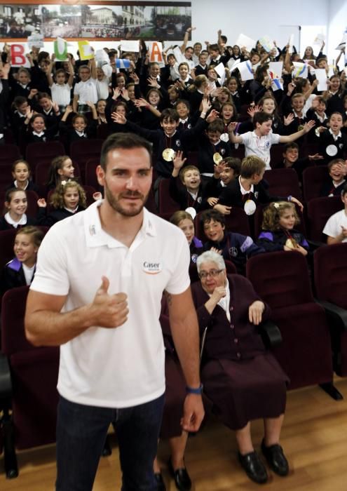 Encuentro del medallista olímpico, Saúl Craviotto, con alumnos del Colegio La Asunción