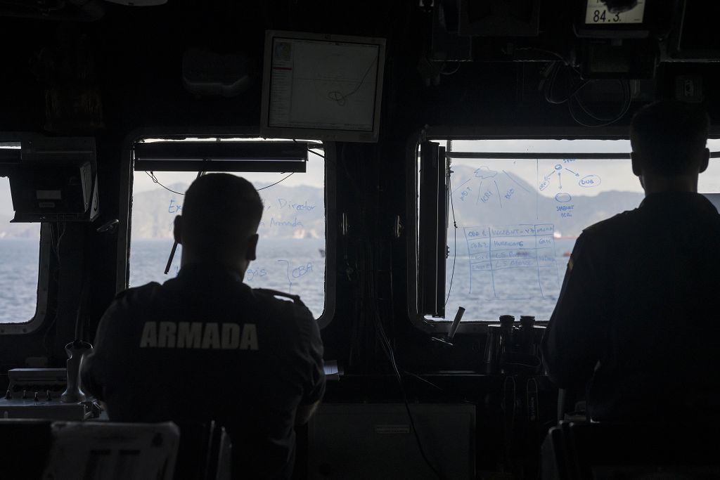 La Armada simula el accidente de un submarina para rescatar a su tripulación