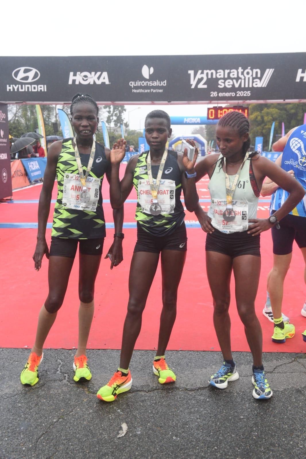 La Media Maratón de Sevilla en imágenes