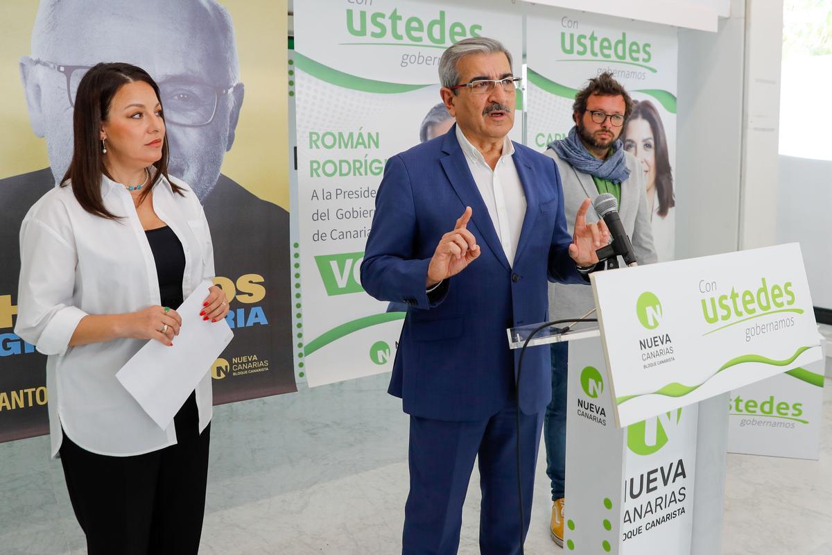 El candidato de Nueva Canarias a la Presidencia del Gobierno de Canarias, Román Rodríguez, durante el acto de presentación de este jueves.