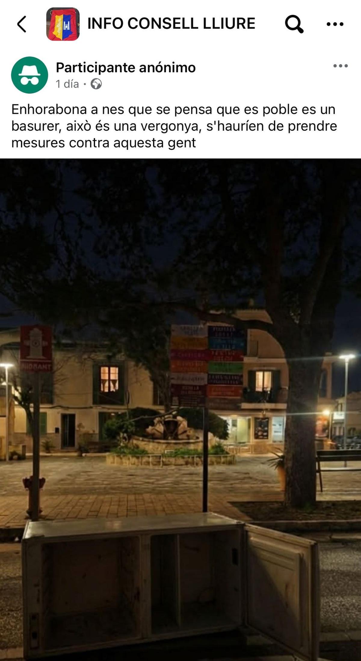 La publicación de una nevera vertida en la vía pública.