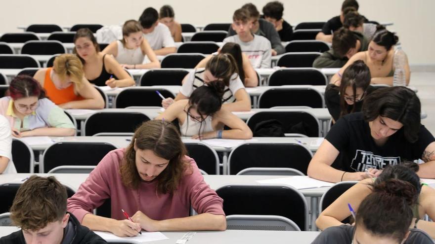 Las notas de corte se disparan en Galicia en Educación y grados de vocación STEM