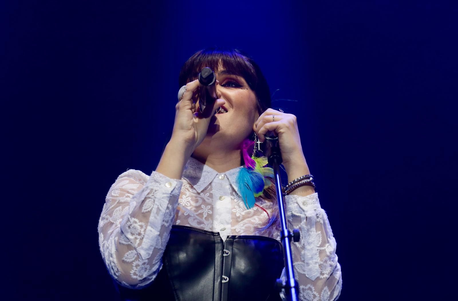 En imágenes | Concierto de Rozalén en el Príncipe Felipe de Zaragoza