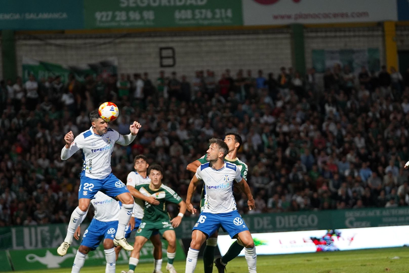 Las imágenes del Cacereño-Tenerife