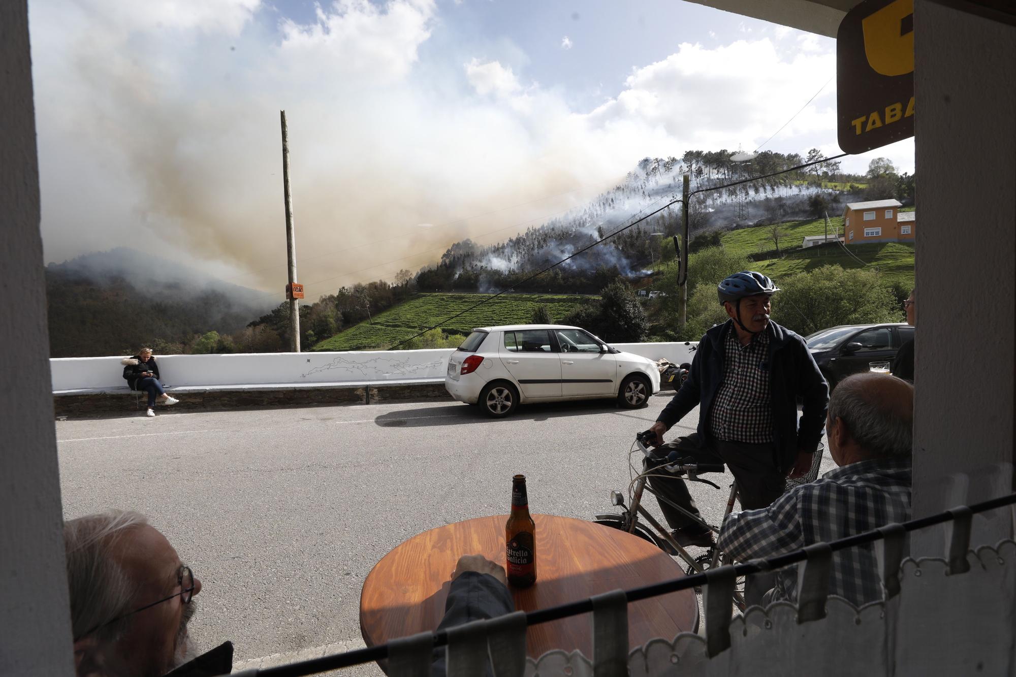 EN IMÁGENES: Gran oleada de incendios en Asturias