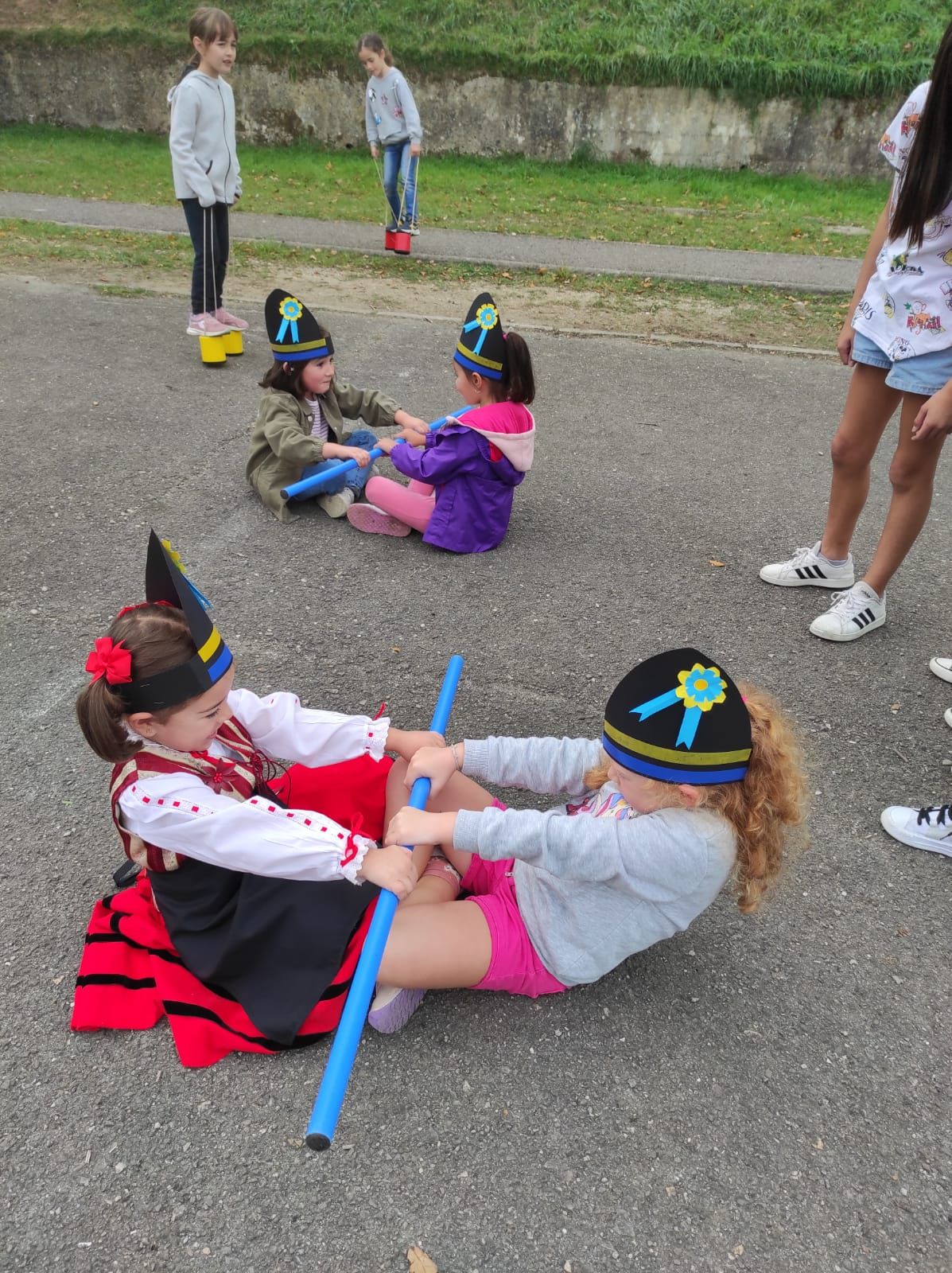 Los alumnos del colegio San Bartolomé de Nava celebran una semana llena de tradiciones