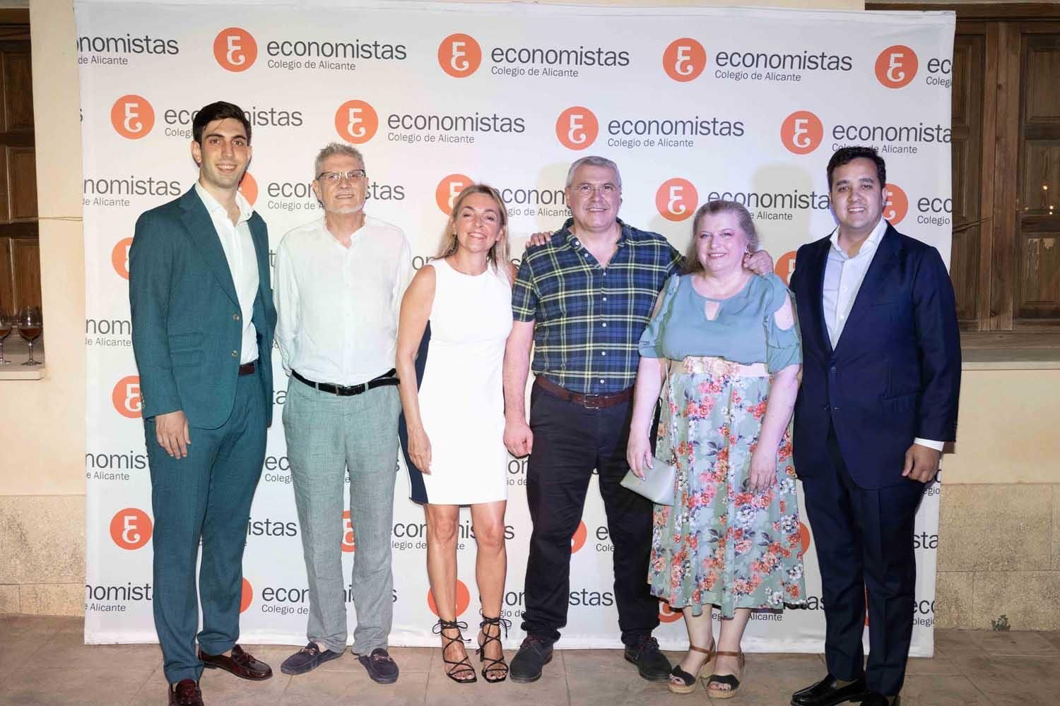 Los Economistas de Alicante celebran su cena anual en honor a su patrón