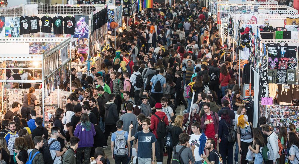 Miles de personas acuden al evento dedicado a la cultura japonesa celebrado en la provincia de Alicante