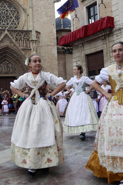 Dansà infantil a la Virgen