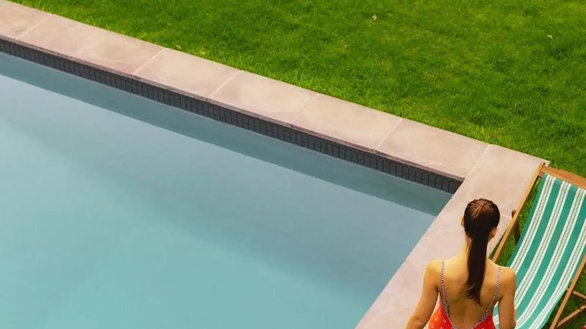 Bombas de calor para piscina: qué son, cómo funcionan y qué modelos merece la pena comprar