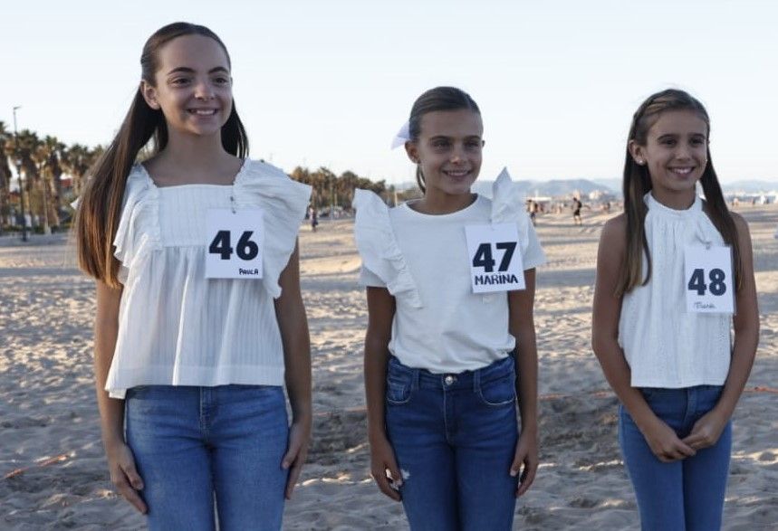 La fiesta playera de las candidatas a Fallera Mayor Infantil de València 2024