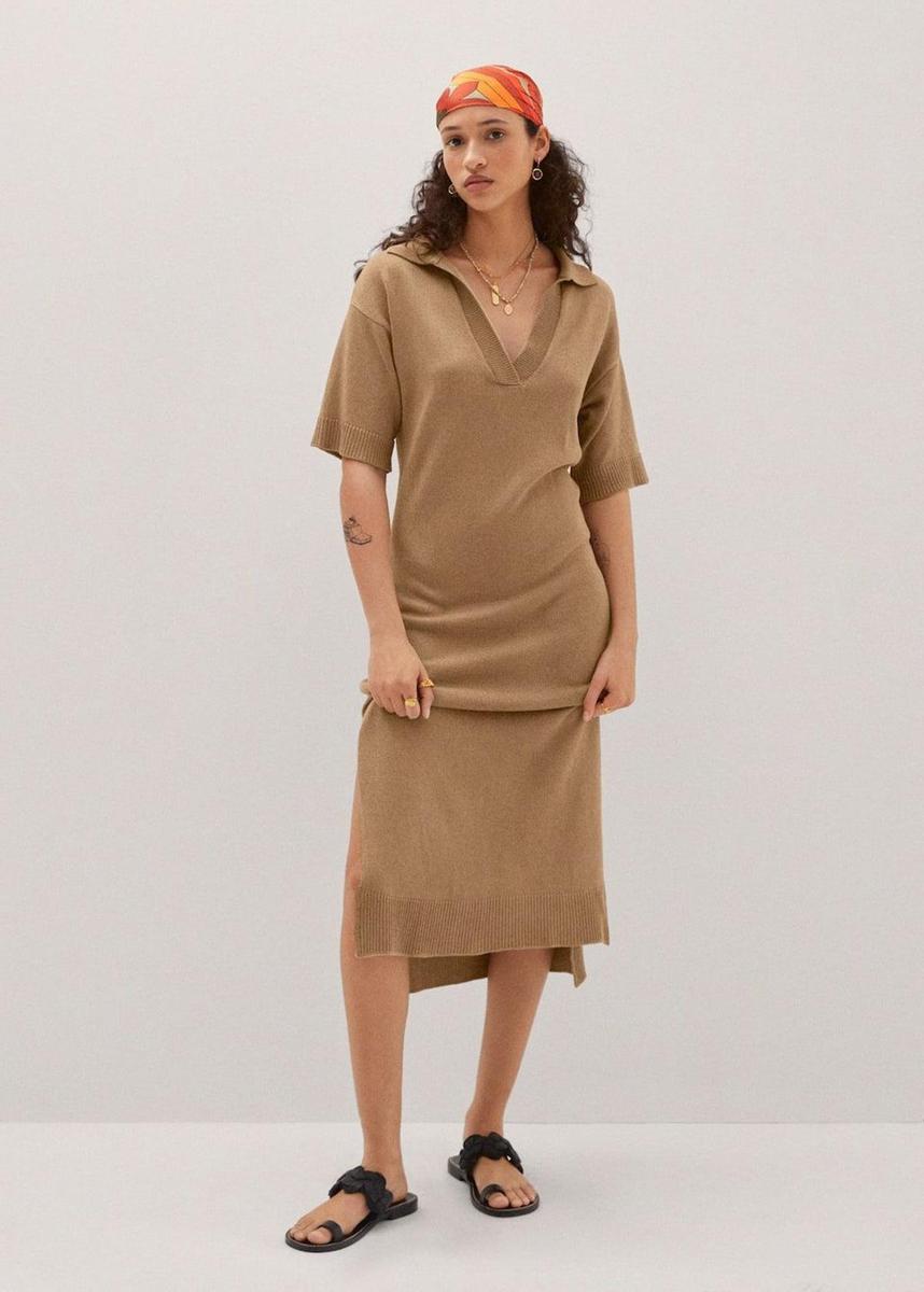 Vestido midi de manga corta de punto con aberturas de Mango