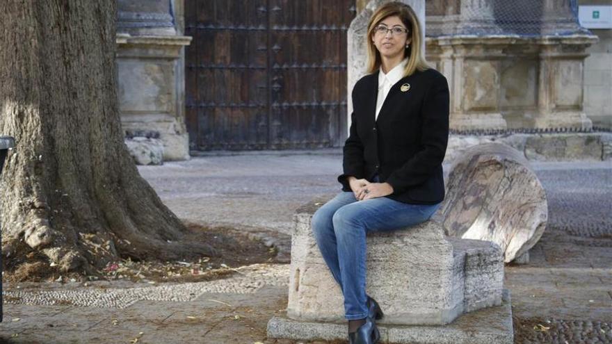 María Dolores Baena Alcántara: &quot;Delegar sin más no es suficiente, hay que estar ahí, participando&quot;