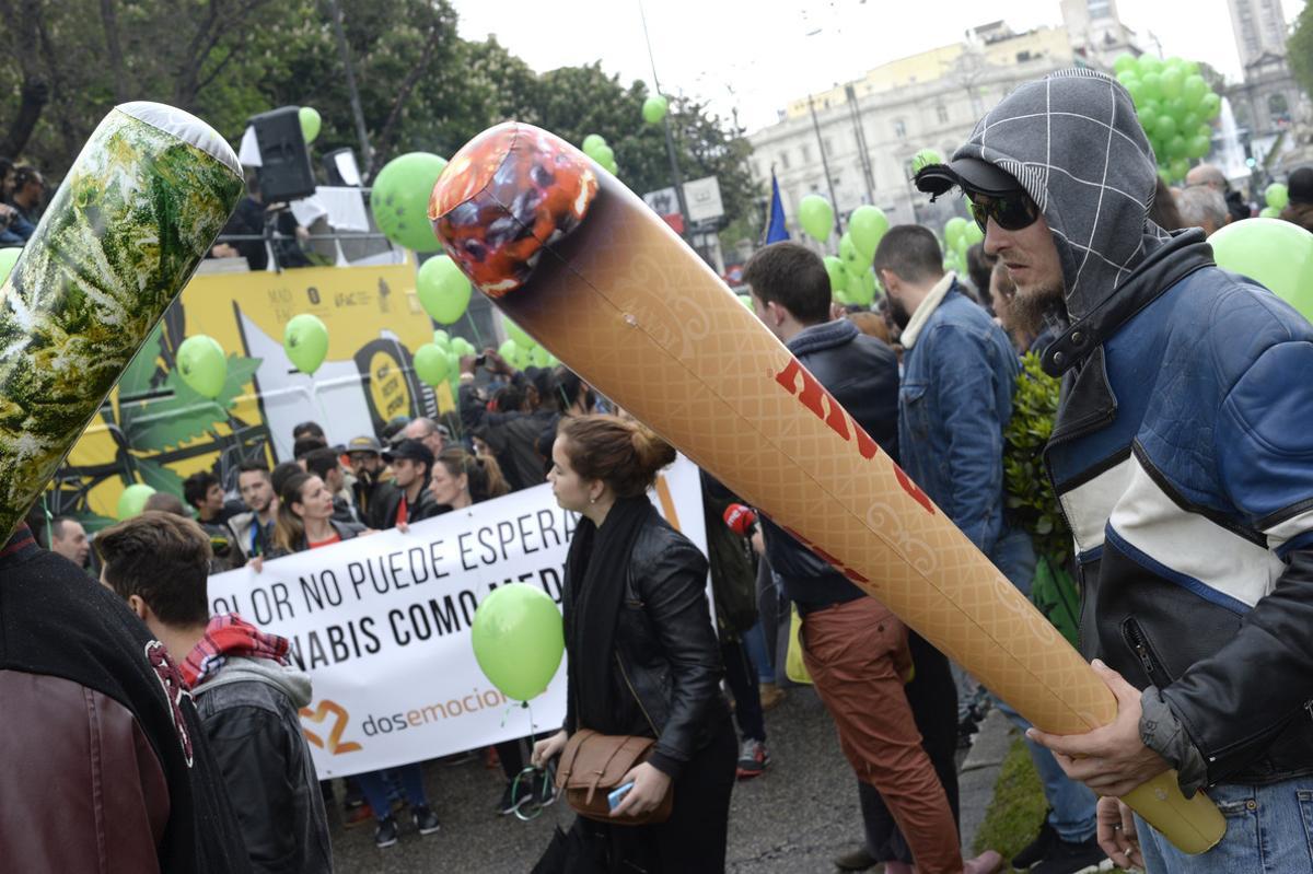 Califòrnia reobre el debat de la marihuana