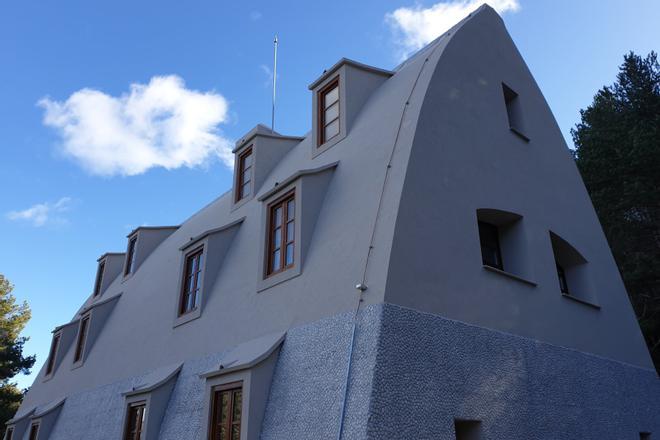 Chalet de Catllaràs, Gaudí