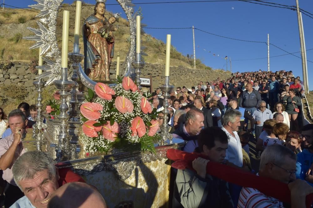 Bajada de la Virgen de la Cuevita desde la ...