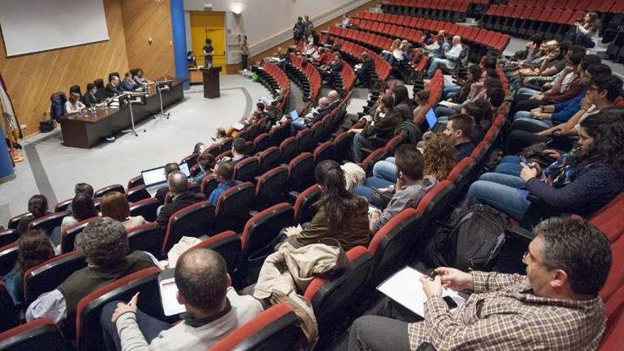 El Claustro Universitario se reunió ayer en Ourense. // Brais Lorenzo