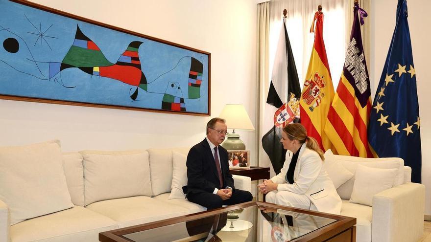 Prohens, tras reunirse con el presidente de Ceuta en el Consolat: "La crisis no ha acabado; que no nos hagan creer lo contrario"