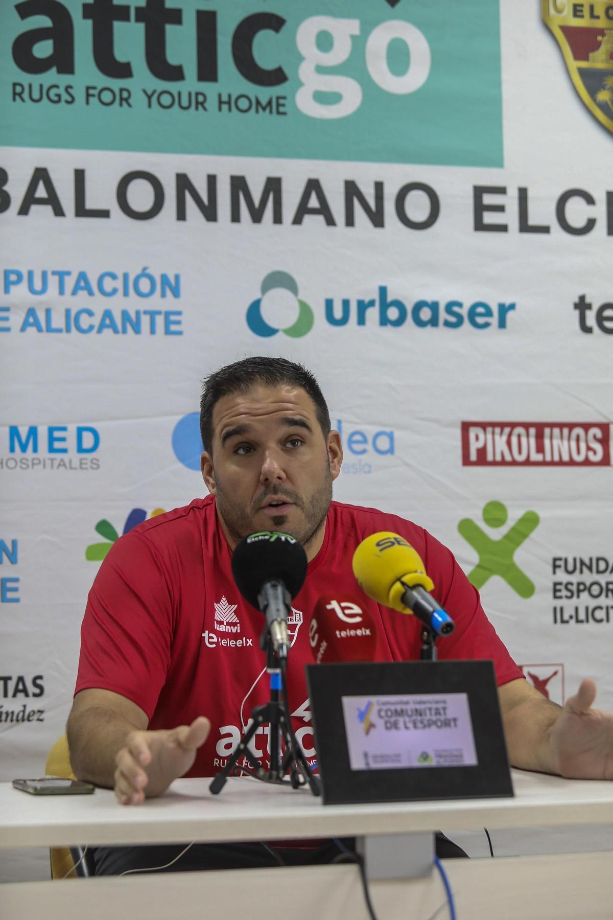 El entrenador del Atticgo Elche, Joaquín Rocamora