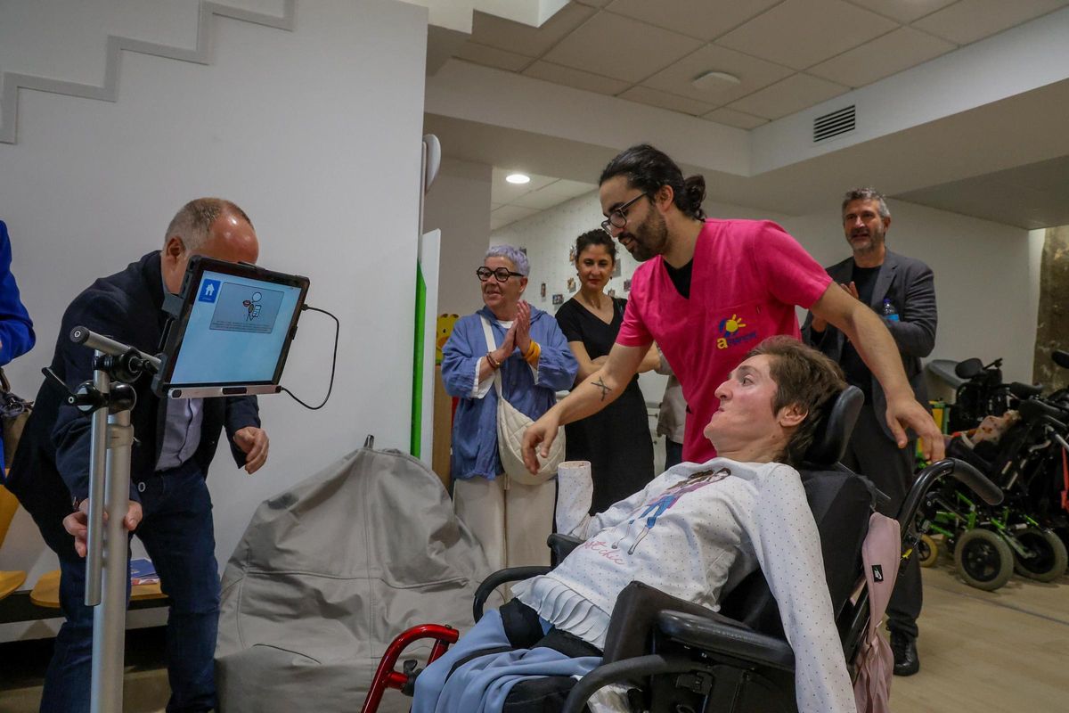 El sistema de comunicación a partir de los movimientos oculares ha sido un gran avance para el centro Princesa Letizia.