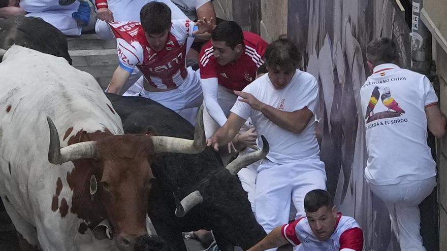 Los toros de Fuente Ymbro inauguran los Sanfermines 2026 con un rápido y emocionante encierro