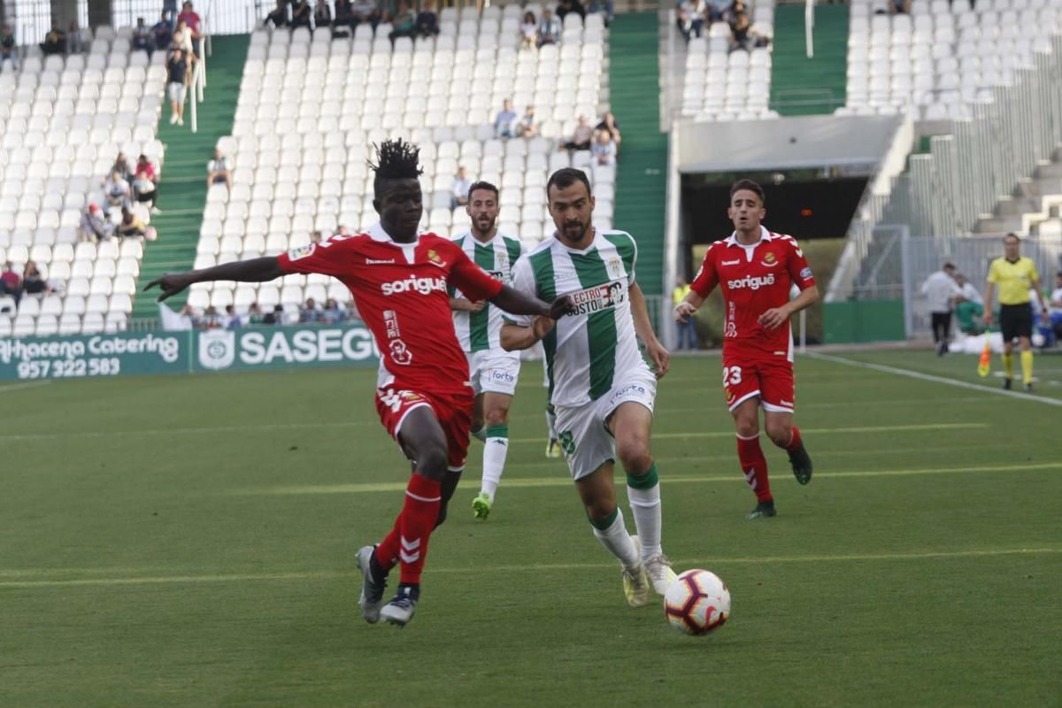 Las imágenes del Córdoba C.F.-Nastic