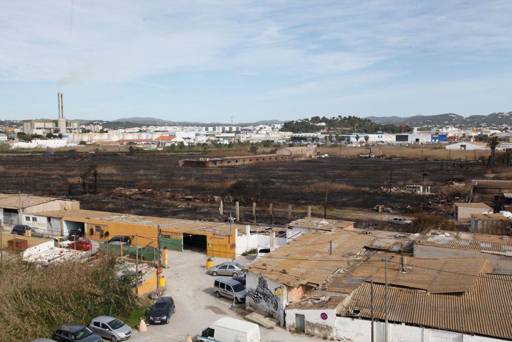 El día después del incendio en ses Feixes